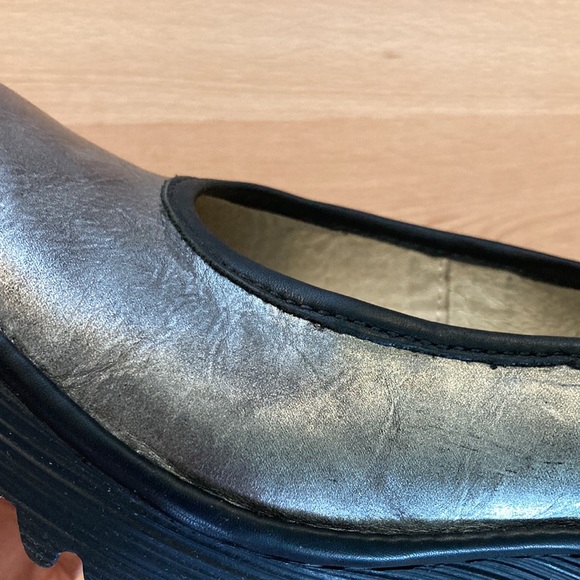 Fly London silver wedge shoes - Picture 9 of 12